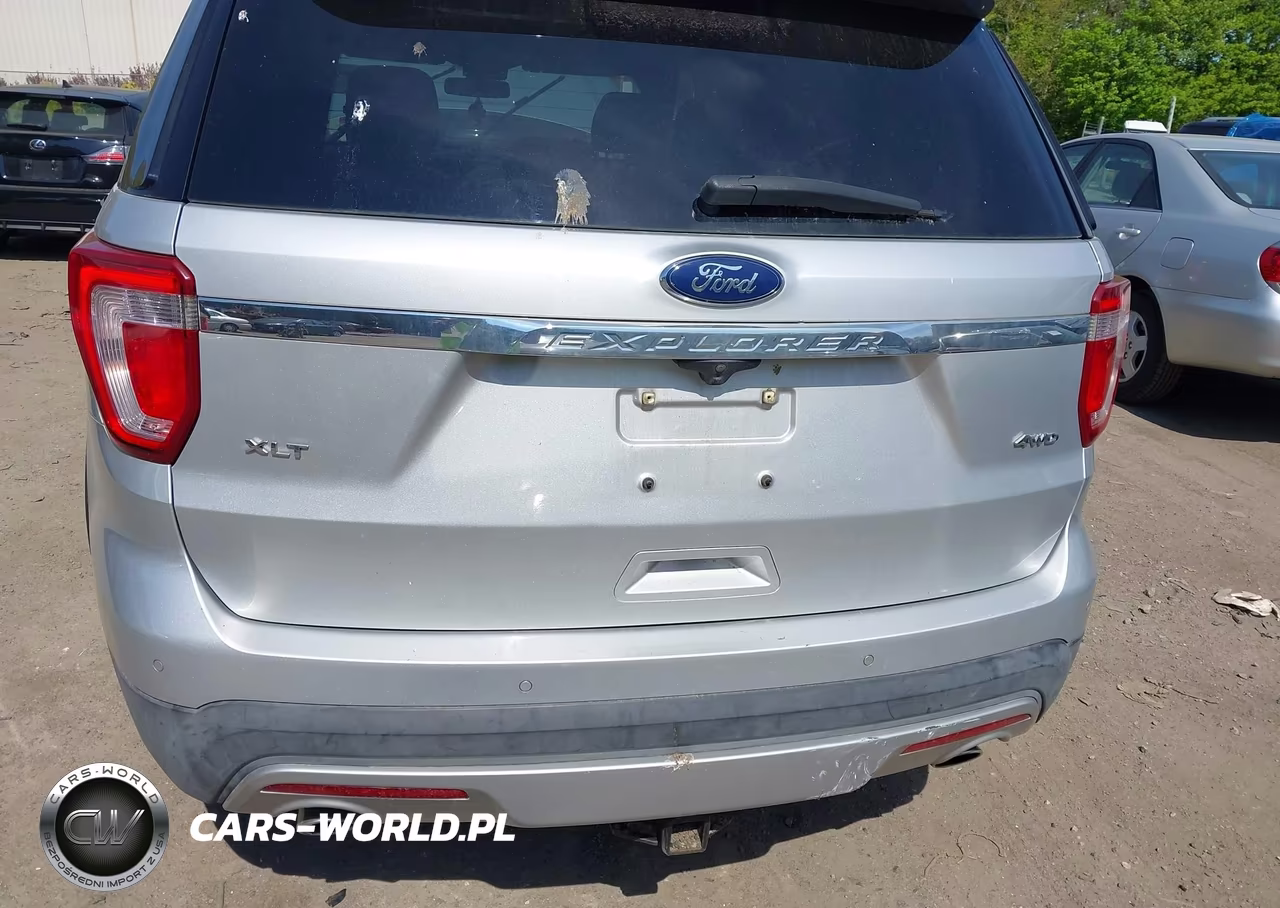 2017 Ford Explorer Xlt VIN:1FM5K8D89HGD09365 - 16