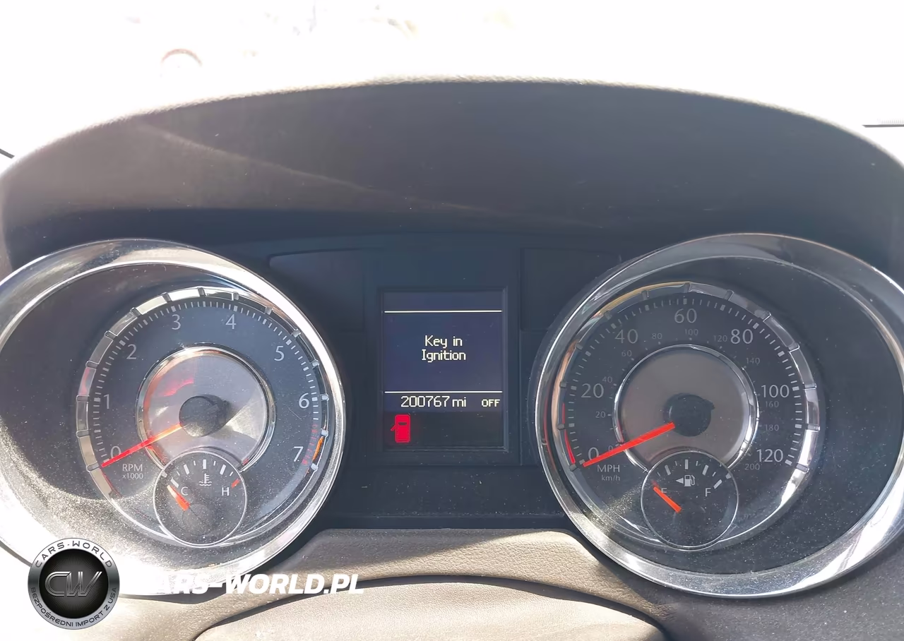 2012 Chrysler Town & Country Touring VIN:2C4RC1BG4CR401821 - 7