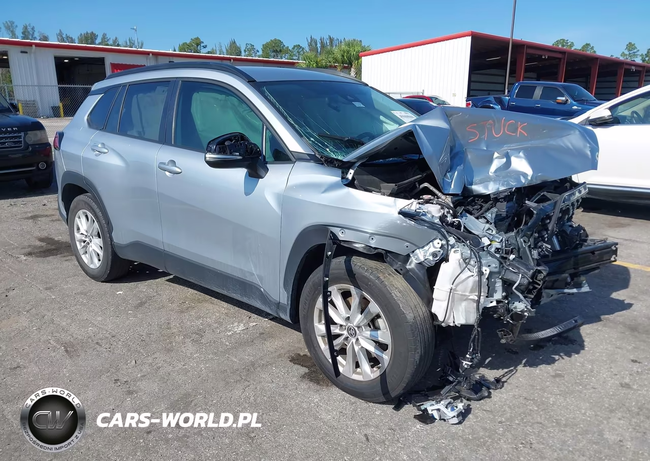 2022 Toyota Corolla Cross Le – zdjęcie 1 z 17