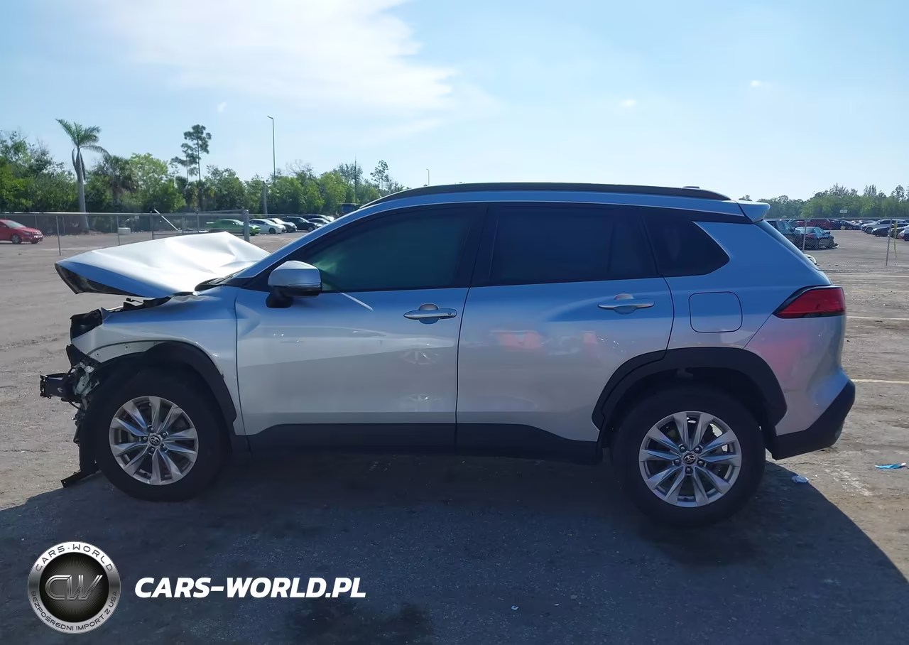 2022 Toyota Corolla Cross Le VIN:7MUCAAAG3NV004243 - 15