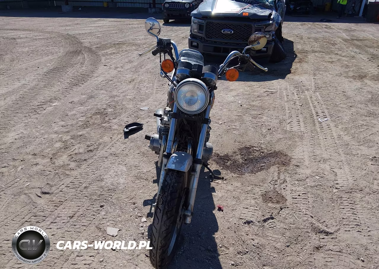 1982 Kawasaki Kz550 C VIN:JKAKZFC14CB500817 - 5