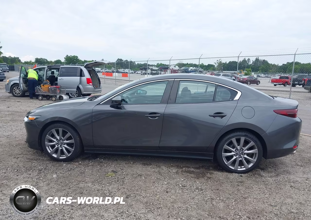 2019 Mazda Mazda3 Select Package VIN:JM1BPACL4K1112605 - 13