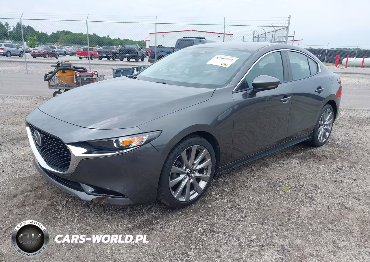 2019 Mazda Mazda3 Select Package VIN:JM1BPACL4K1112605 - 2