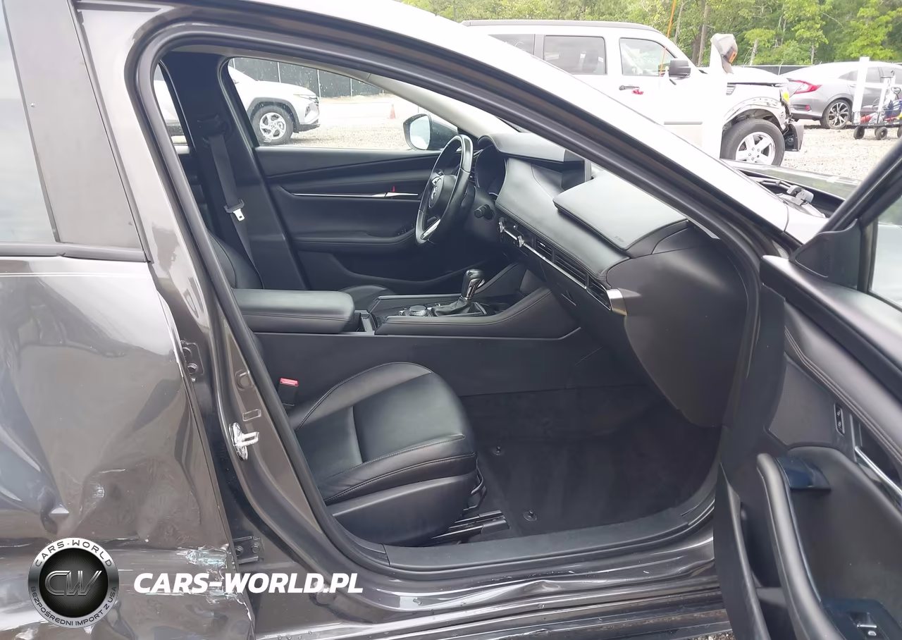 2019 Mazda Mazda3 Select Package VIN:JM1BPACL4K1112605 - 5