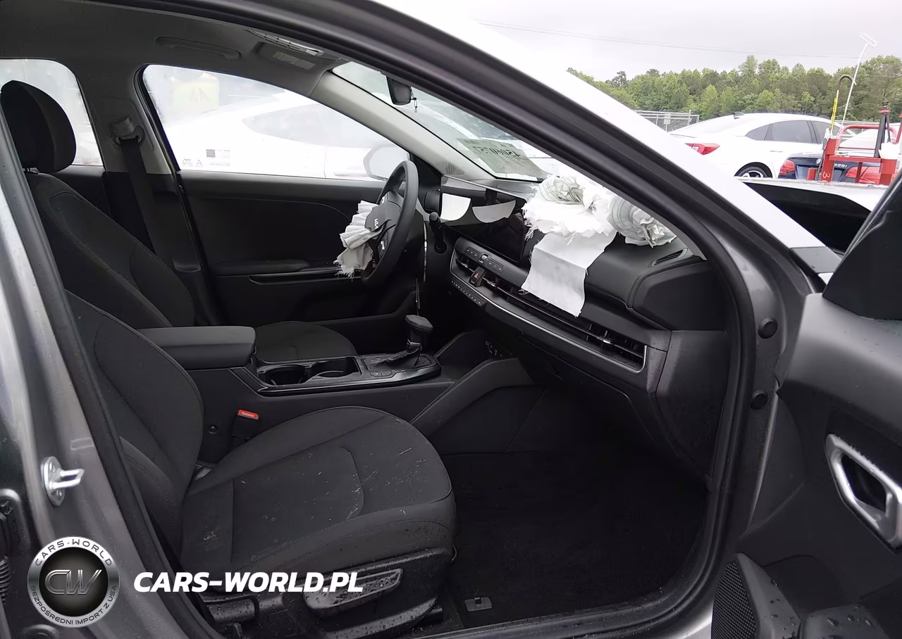 2026 Kia K4 Lxs VIN:3KPFT4DE7TE292045 - 5