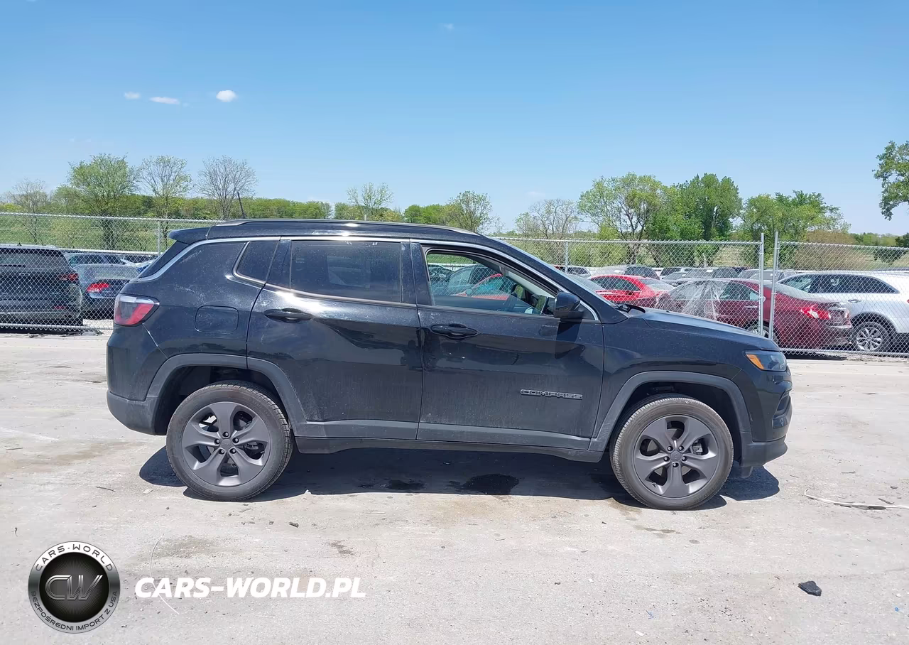 2022 Jeep Compass Latitude Lux 4X4 VIN:3C4NJDFB7NT135523 - 13