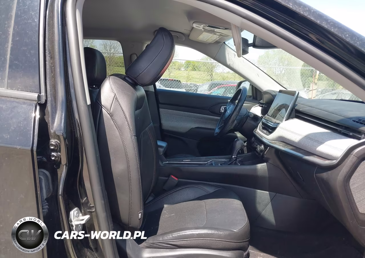 2022 Jeep Compass Latitude Lux 4X4 VIN:3C4NJDFB7NT135523 - 5