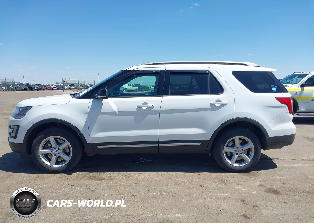 2017 Ford Explorer Xlt VIN:1FM5K8D85HGB85823 - 14