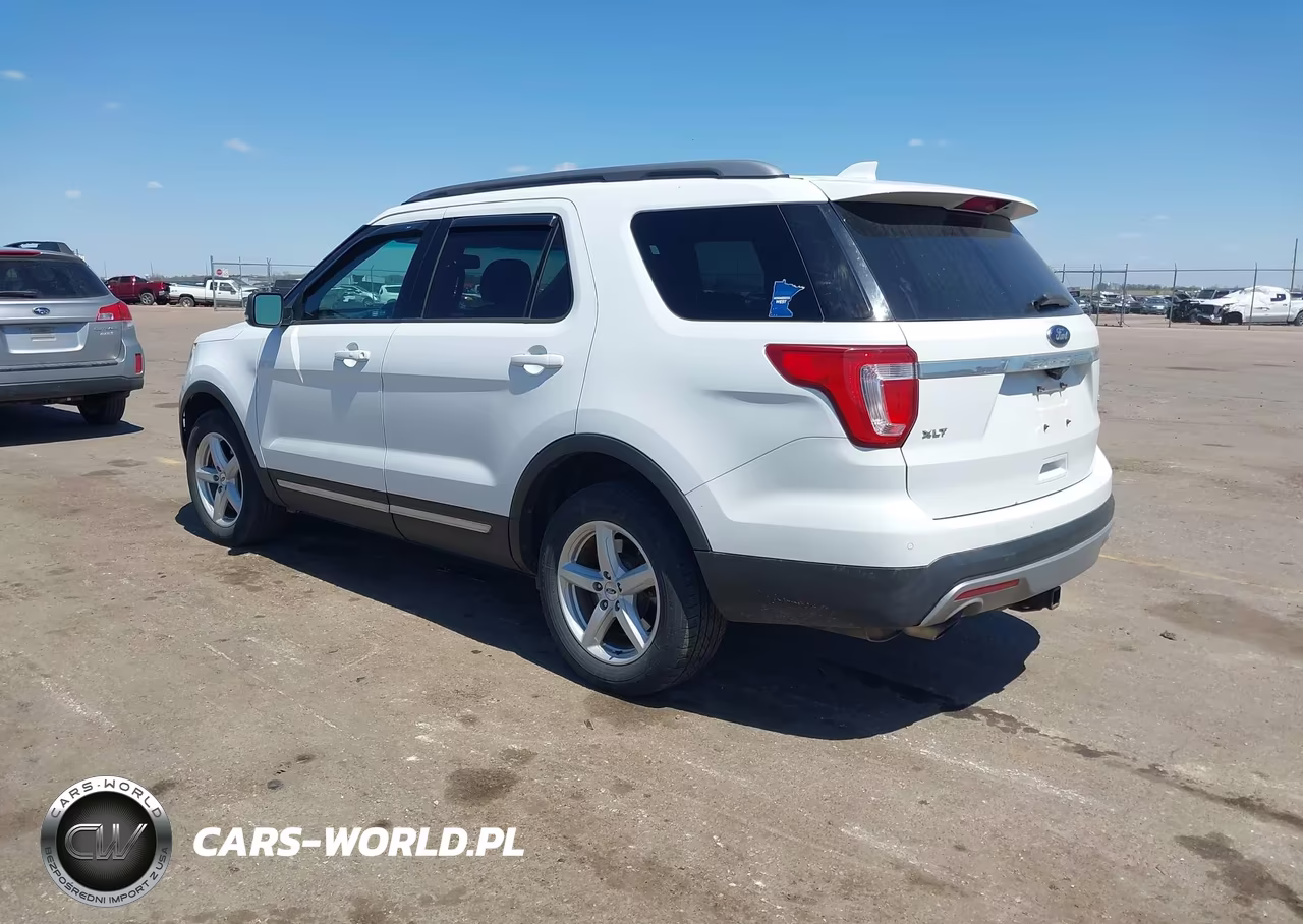 2017 Ford Explorer Xlt VIN:1FM5K8D85HGB85823 - 3