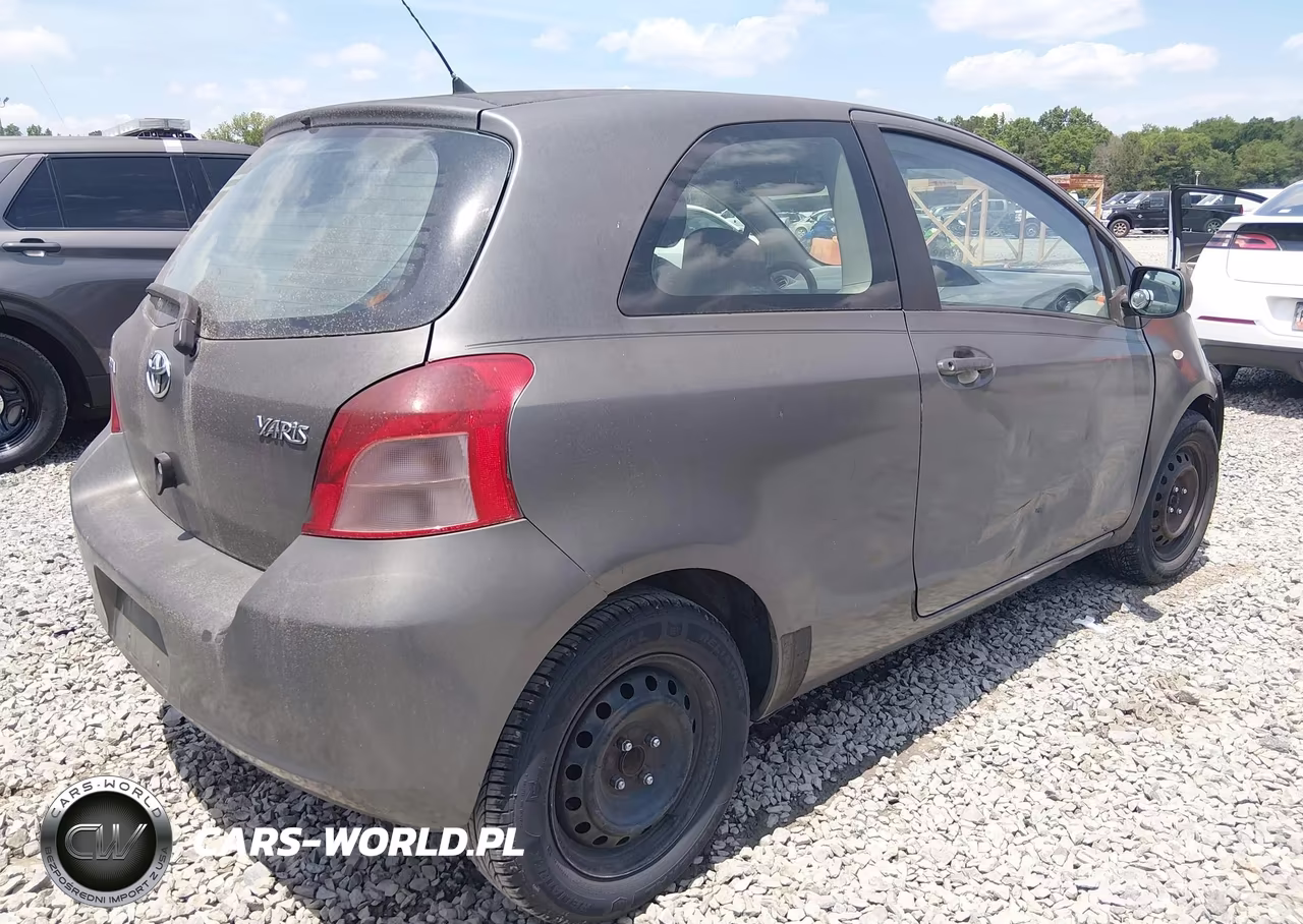2007 Toyota Yaris VIN:JTDJT923675116887 - 4