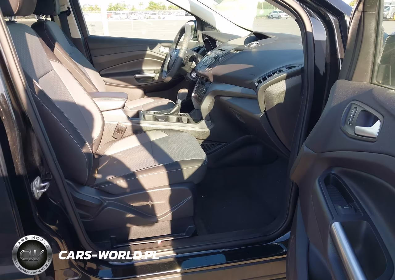 2017 Ford Escape Se VIN:1FMCU0G94HUA24274 - 5