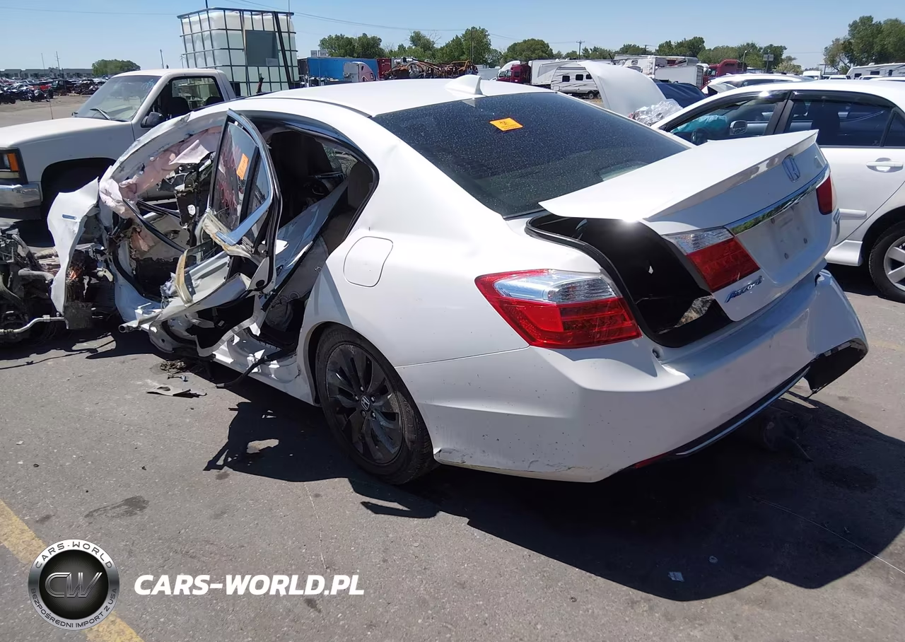 2014 Honda Accord Hybrid Touring VIN:1HGCR6F75EA006485 - 3