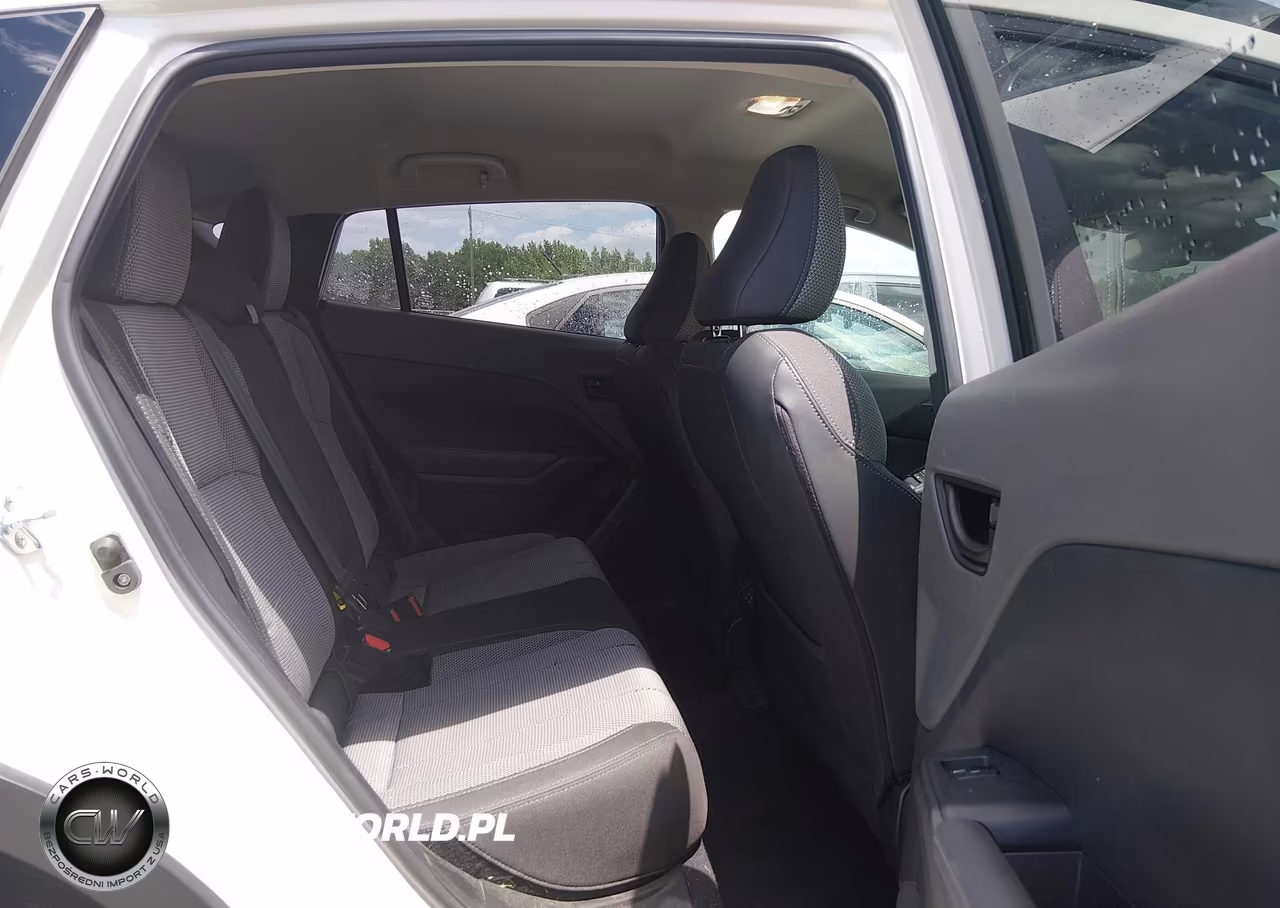 2024 Subaru Crosstrek Premium VIN:JF2GUADC9R8387757 - 8