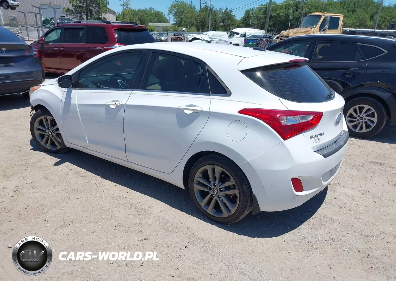 2017 Hyundai Elantra Gt VIN:KMHD35LH3HU358734 - 3