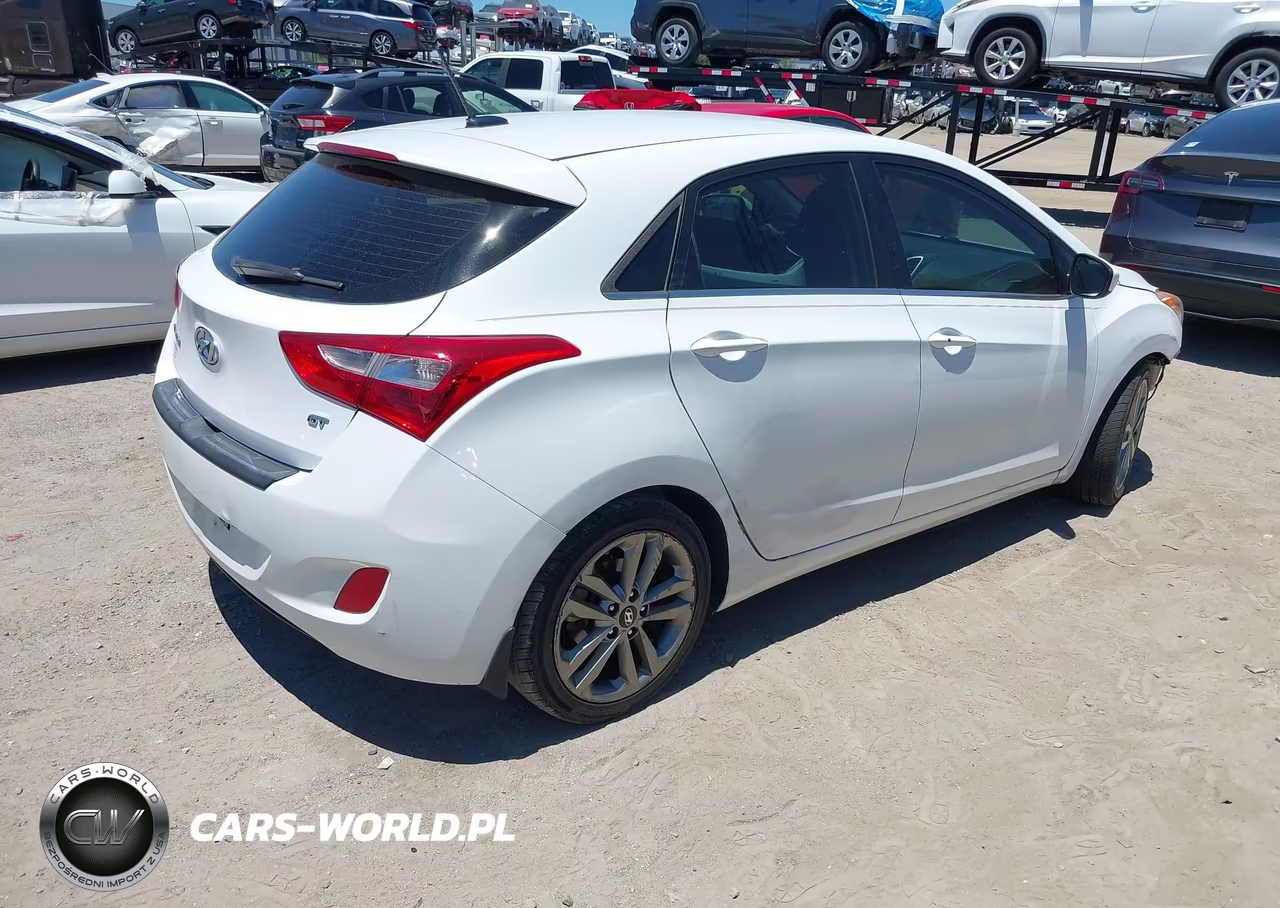 2017 Hyundai Elantra Gt VIN:KMHD35LH3HU358734 - 4