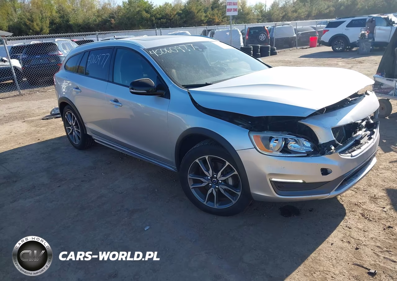 2016 Volvo V60 Cross Country T5