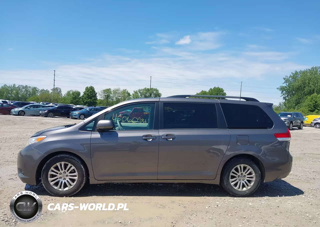 2014 Toyota Sienna Xle V6 8 Passenger VIN:5TDYK3DCXES507849 - 14