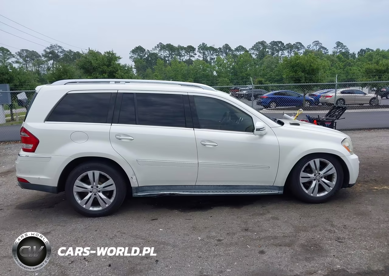 2011 Mercedes-Benz Gl 450 4Matic VIN:4JGBF7BE3BA700306 - 13