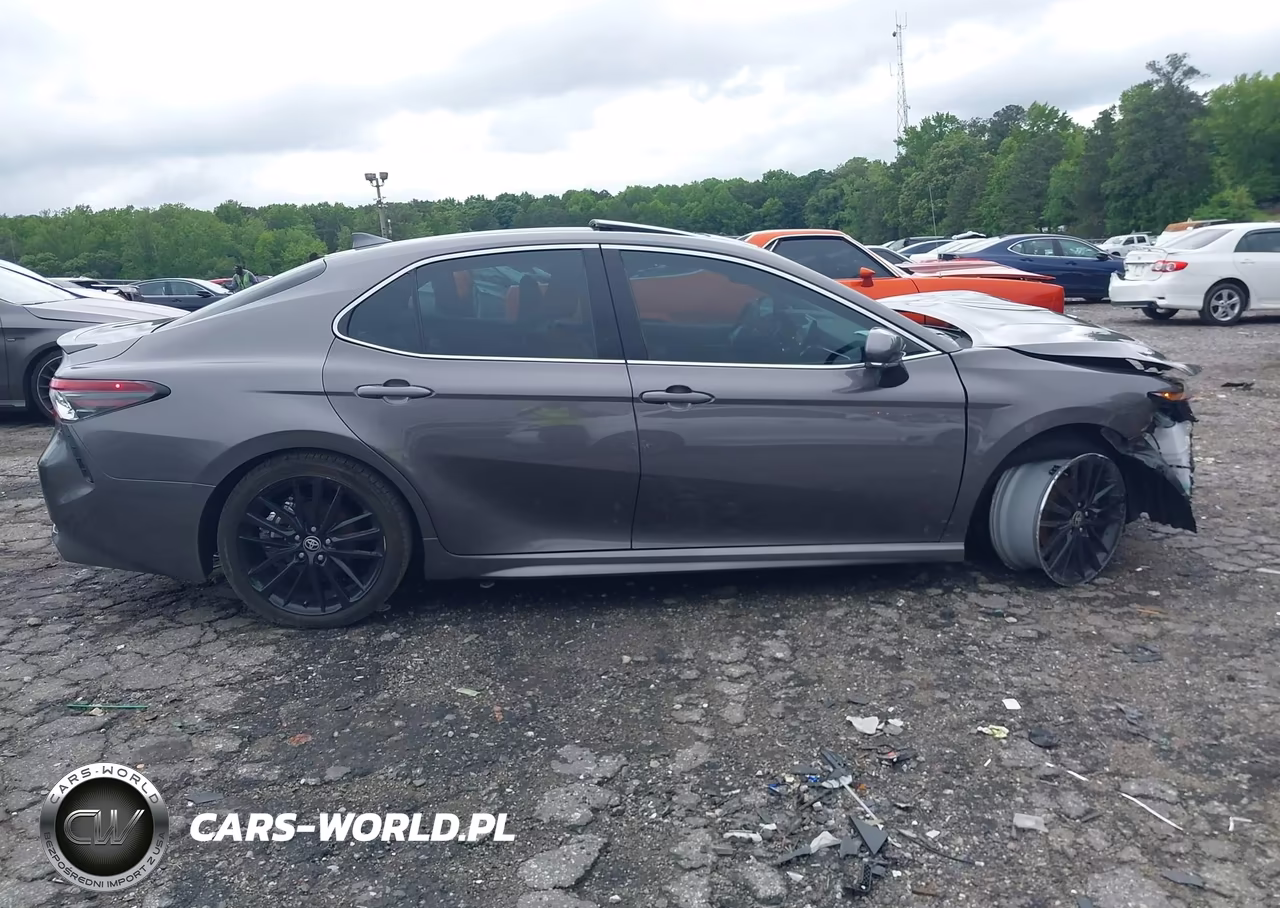 2024 Toyota Camry Hybrid Xse VIN:4T1K31AKXRU070662 - 13