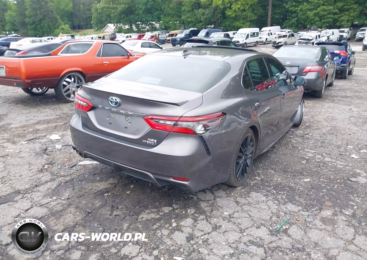2024 Toyota Camry Hybrid Xse VIN:4T1K31AKXRU070662 - 4