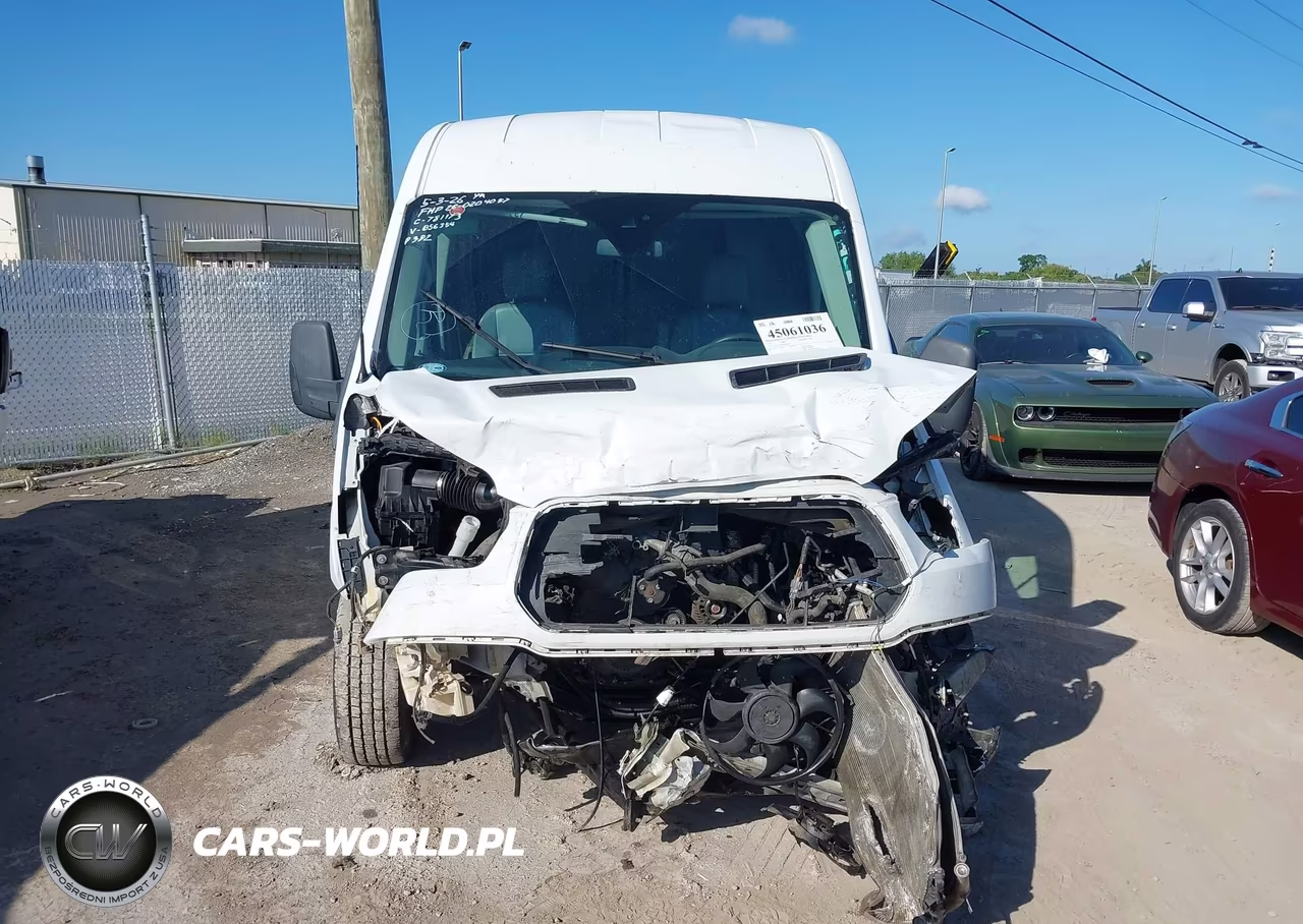 2017 Ford Transit-150 VIN:1FTYE1CM0HKB56354 - 13