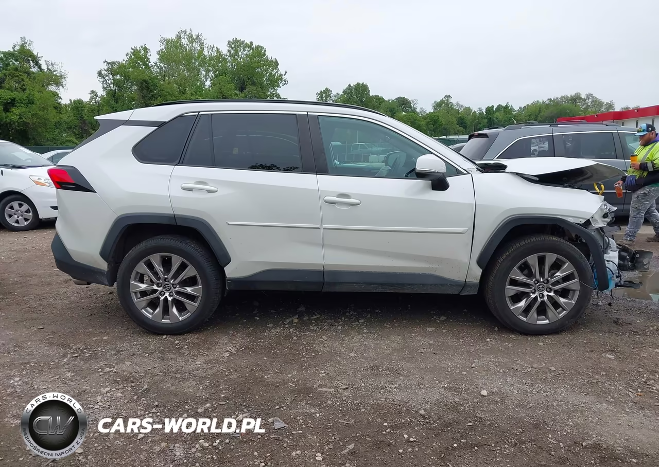 2021 Toyota Rav4 Xle Premium VIN:2T3A1RFVXMW165158 - 14