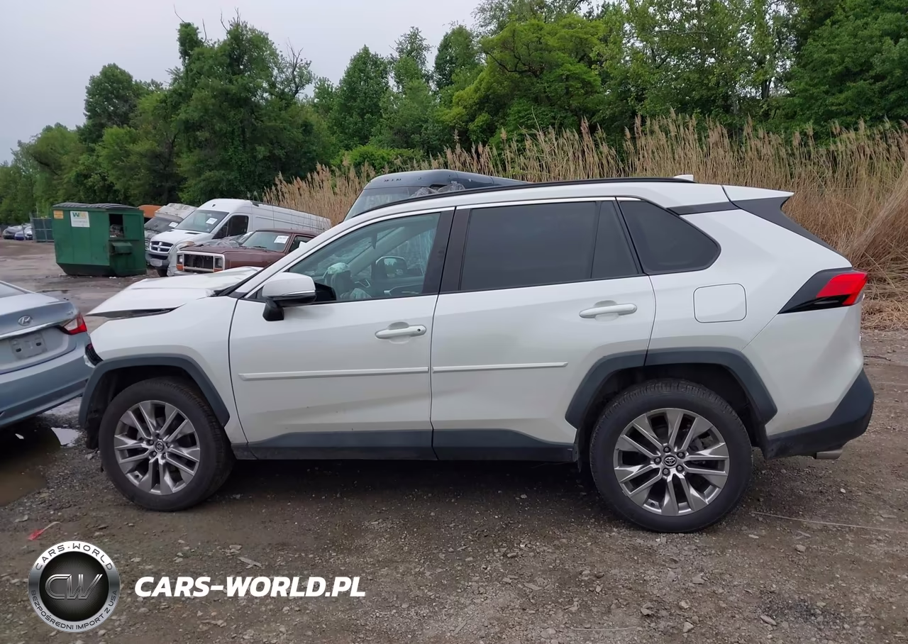 2021 Toyota Rav4 Xle Premium VIN:2T3A1RFVXMW165158 - 15