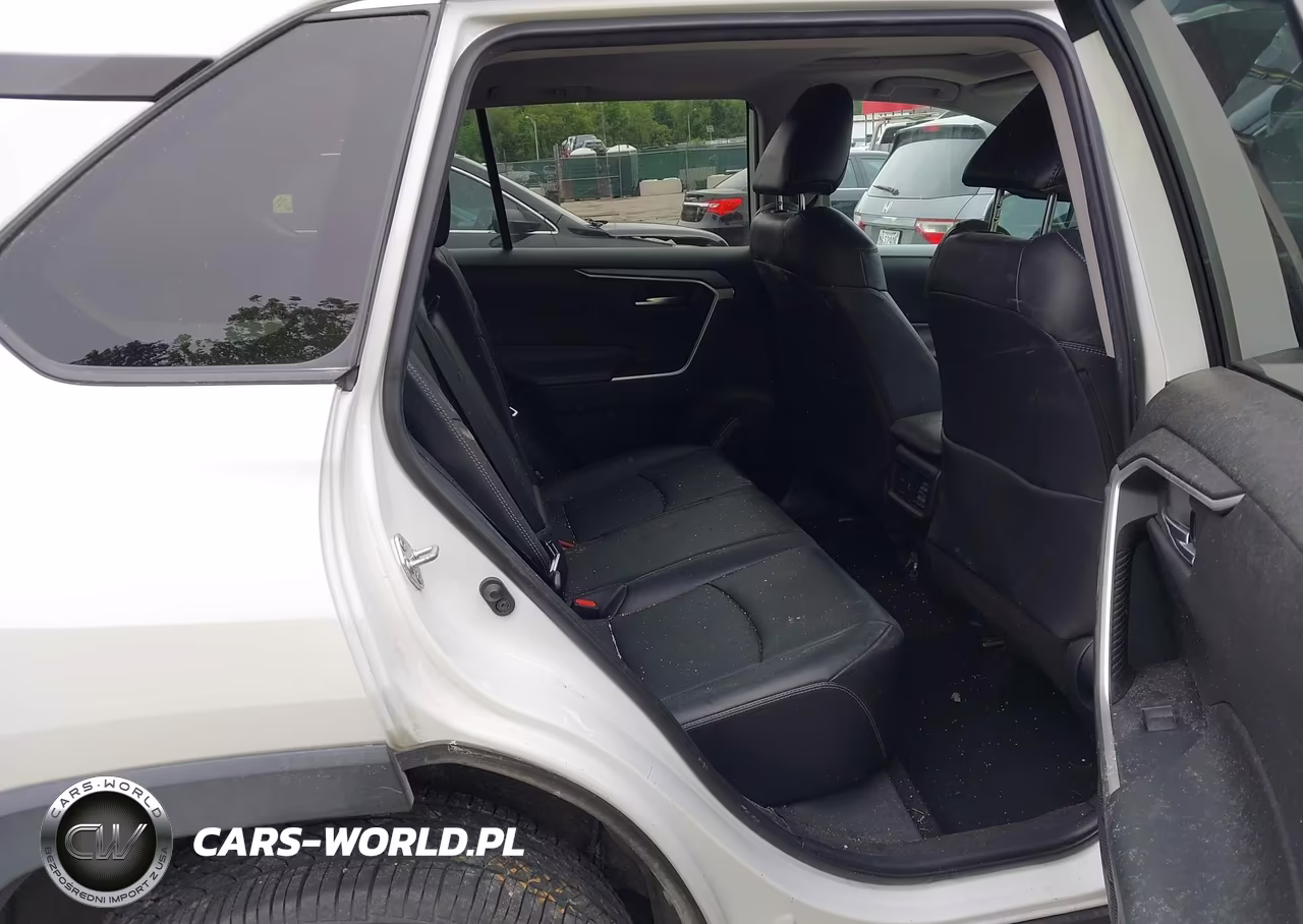 2021 Toyota Rav4 Xle Premium VIN:2T3A1RFVXMW165158 - 8