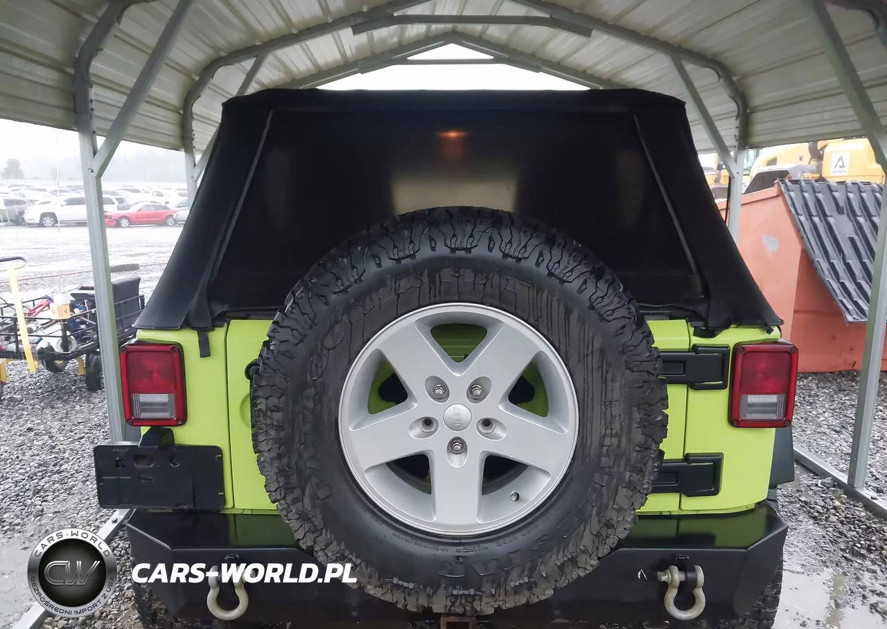 2016 Jeep Wrangler Unlimited Sport VIN:1C4BJWDG7GL300109 - 16