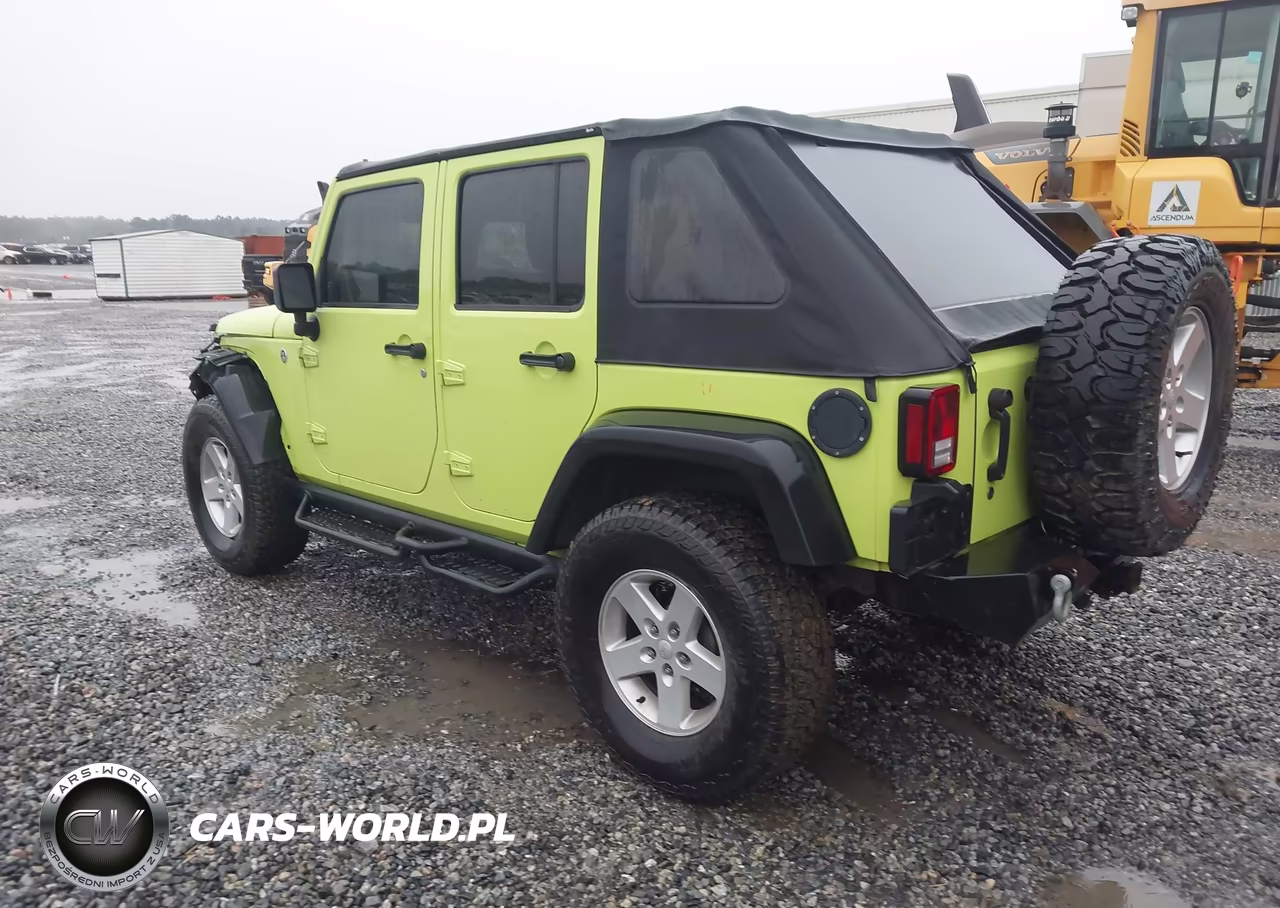 2016 Jeep Wrangler Unlimited Sport VIN:1C4BJWDG7GL300109 - 3