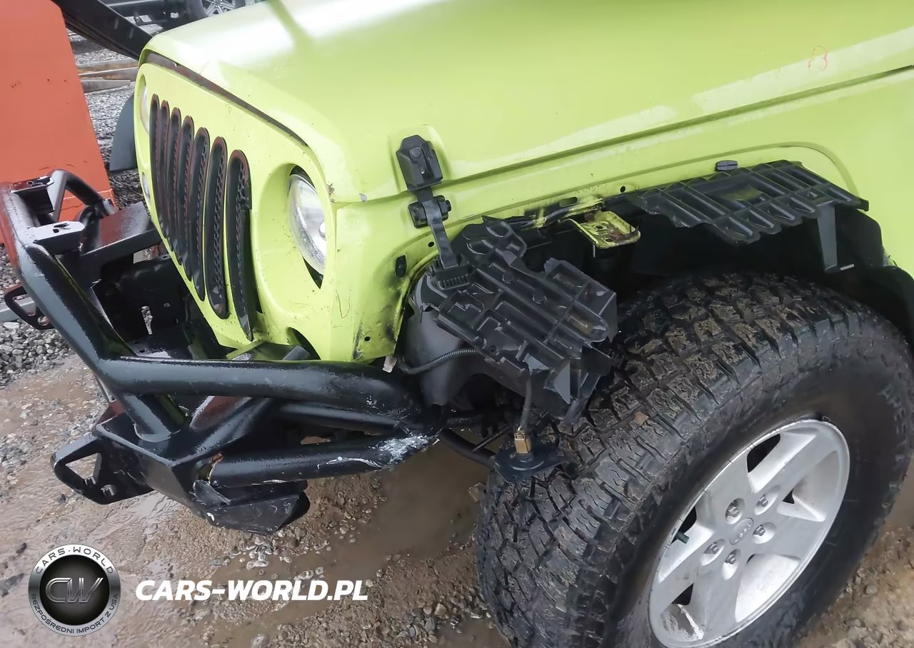 2016 Jeep Wrangler Unlimited Sport VIN:1C4BJWDG7GL300109 - 6