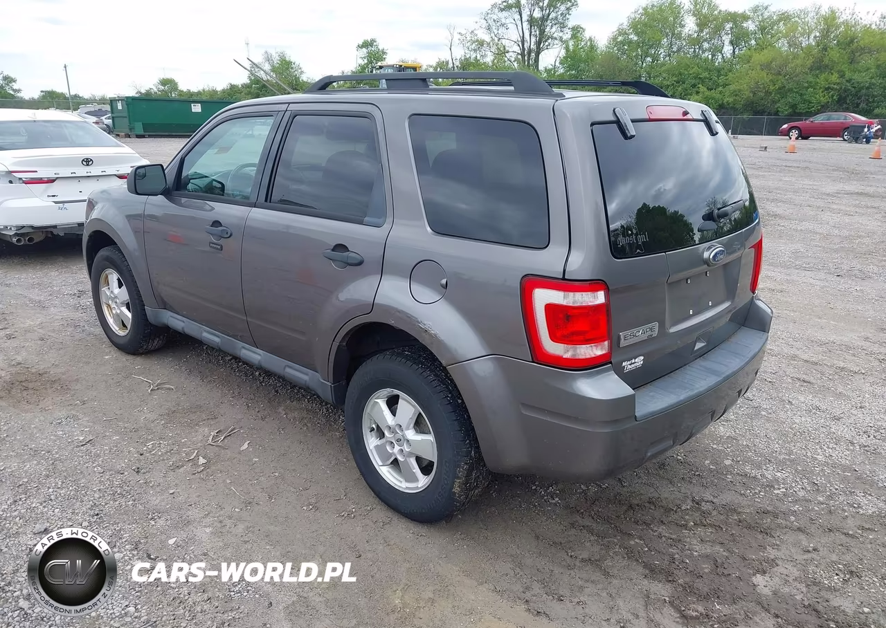 2011 Ford Escape Xlt VIN:1FMCU0D71BKC28942 - 3