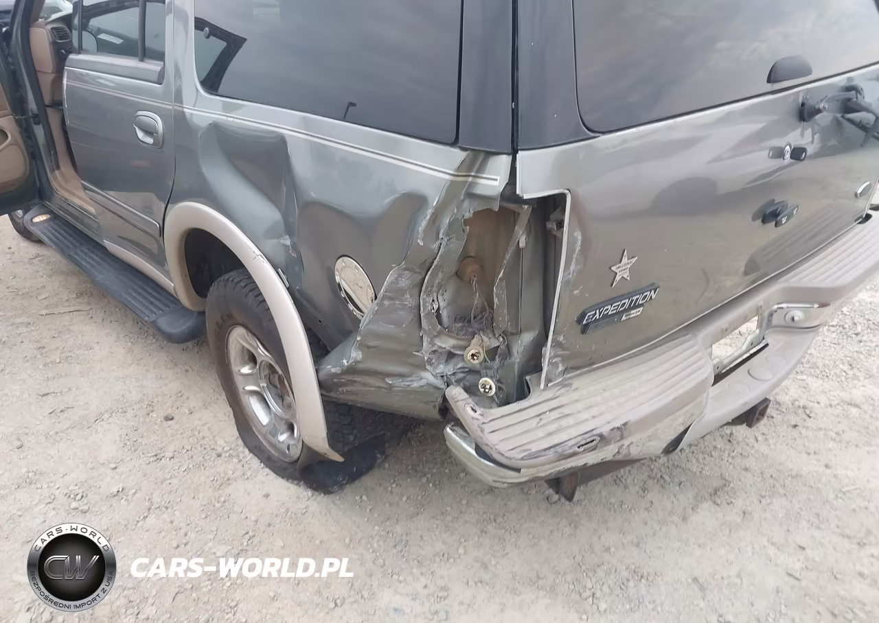 1999 Ford Expedition VIN:1FMPU18L9XLB22769 - 12