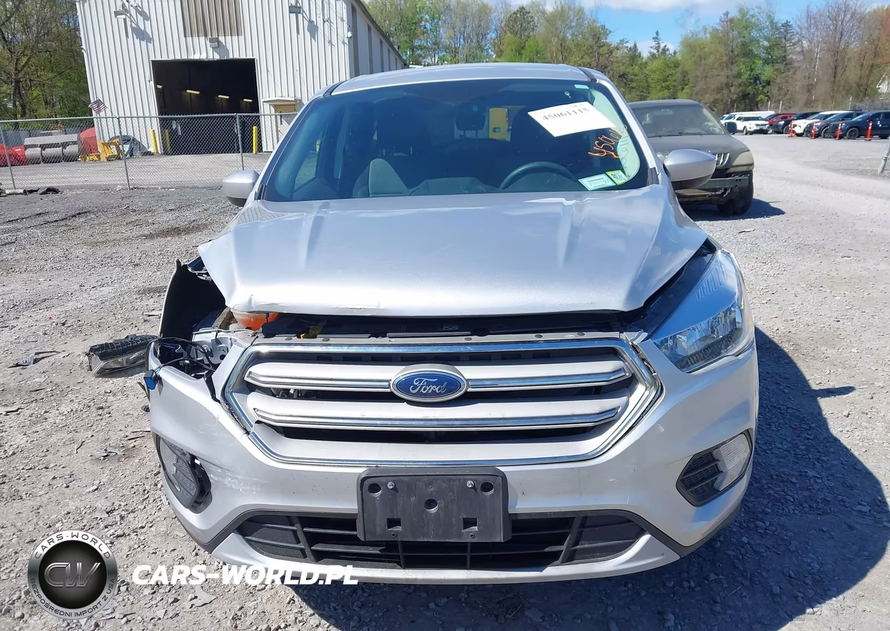 2019 Ford Escape Se VIN:1FMCU9GD9KUC18105 - 6