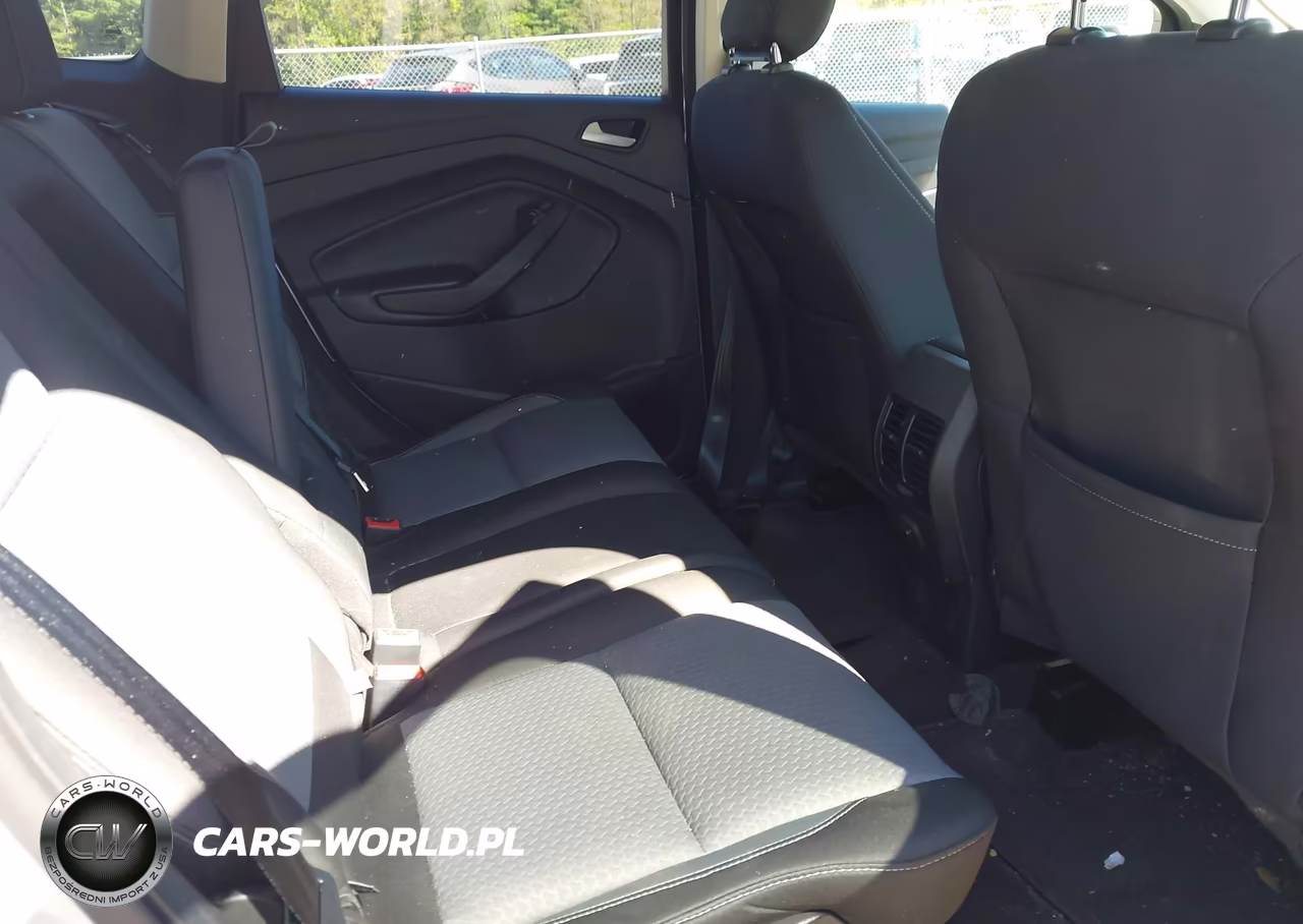 2019 Ford Escape Se VIN:1FMCU9GD9KUC18105 - 8