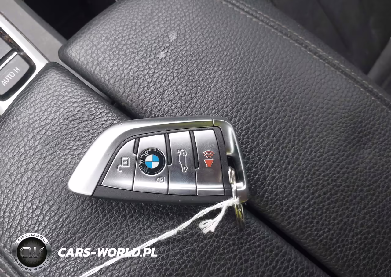 2018 BMW X5 xDrive35I VIN:5UXKR0C54J0X89517 - 11