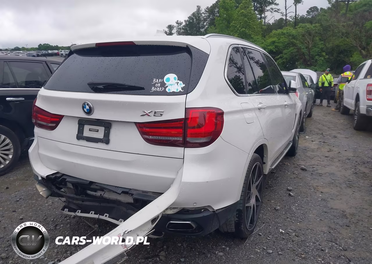 2018 BMW X5 xDrive35I VIN:5UXKR0C54J0X89517 - 4