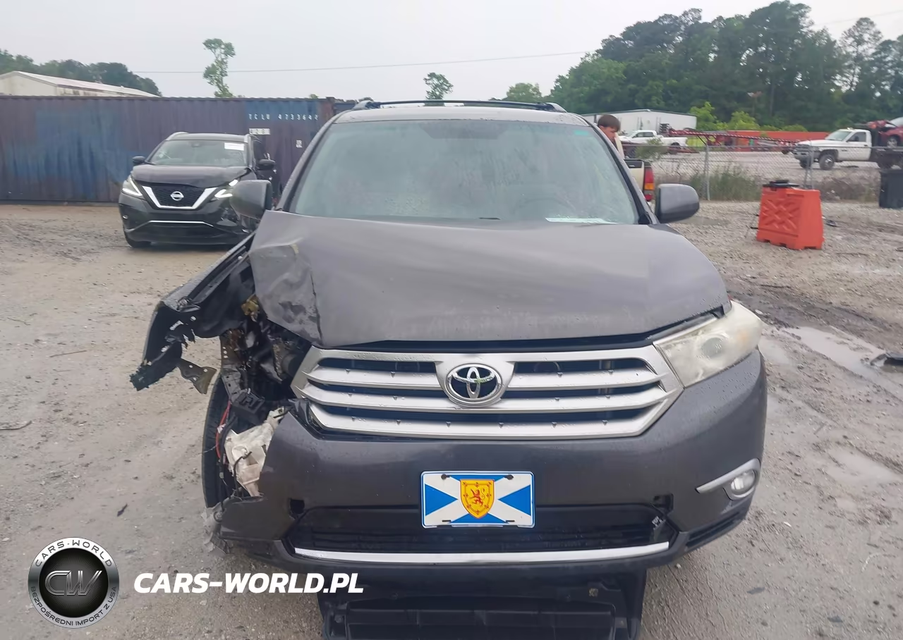 2012 Toyota Highlander V6 VIN:5TDBK3EH2CS116336 - 12