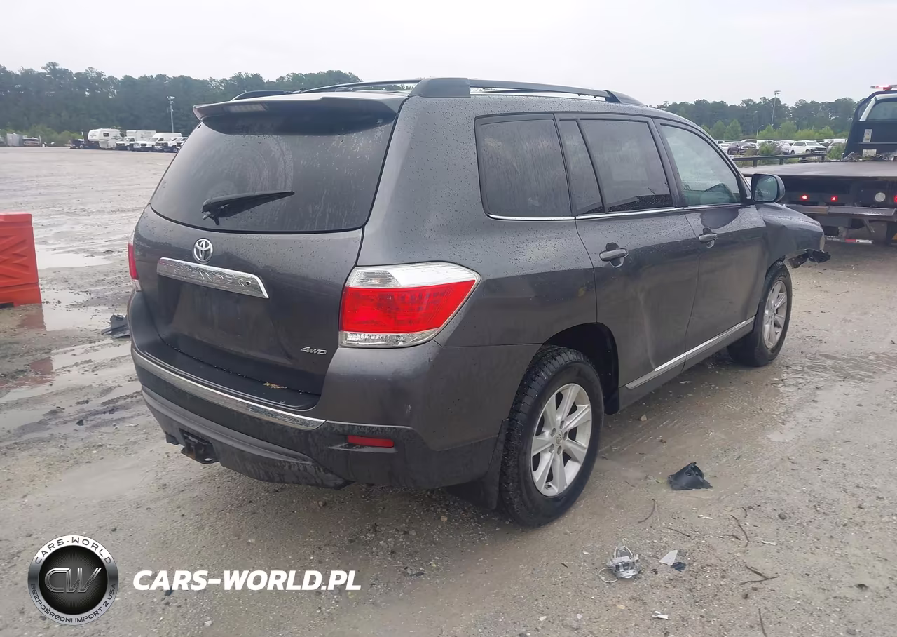 2012 Toyota Highlander V6 VIN:5TDBK3EH2CS116336 - 4