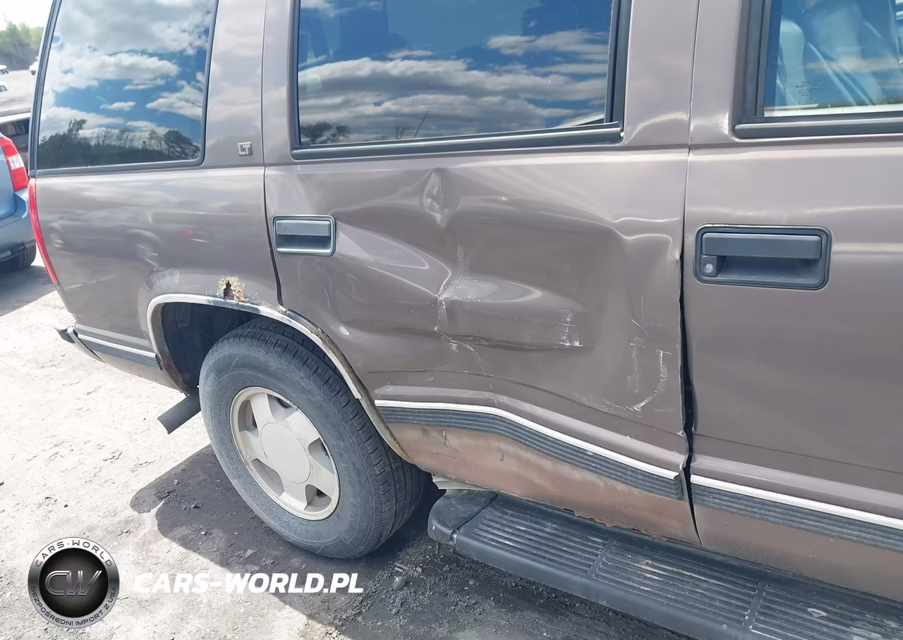 1997 Chevrolet Tahoe Ls VIN:1GNEK13R2VJ315035 - 12