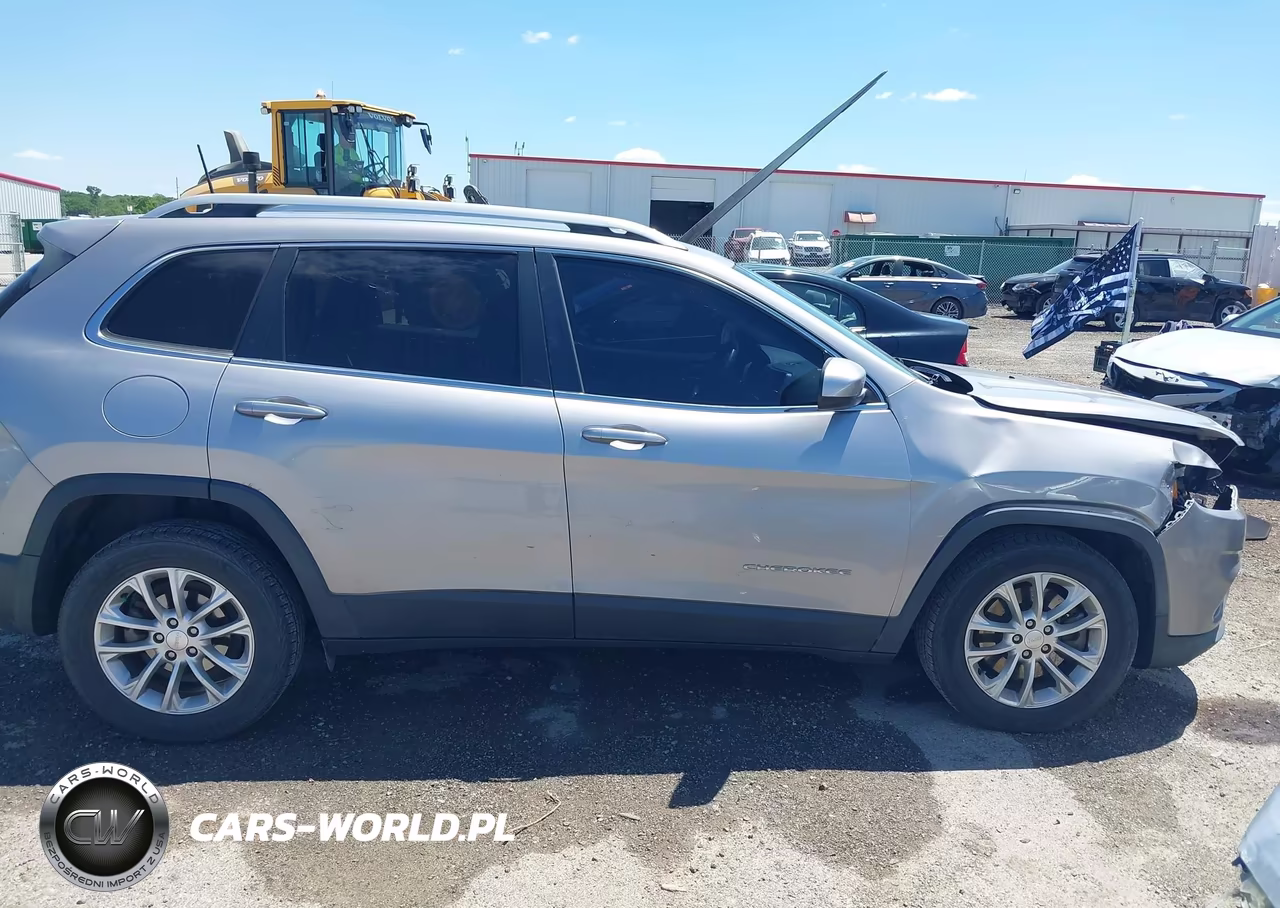 2019 Jeep Cherokee Latitude Fwd VIN:1C4PJLCBXKD114304 - 13