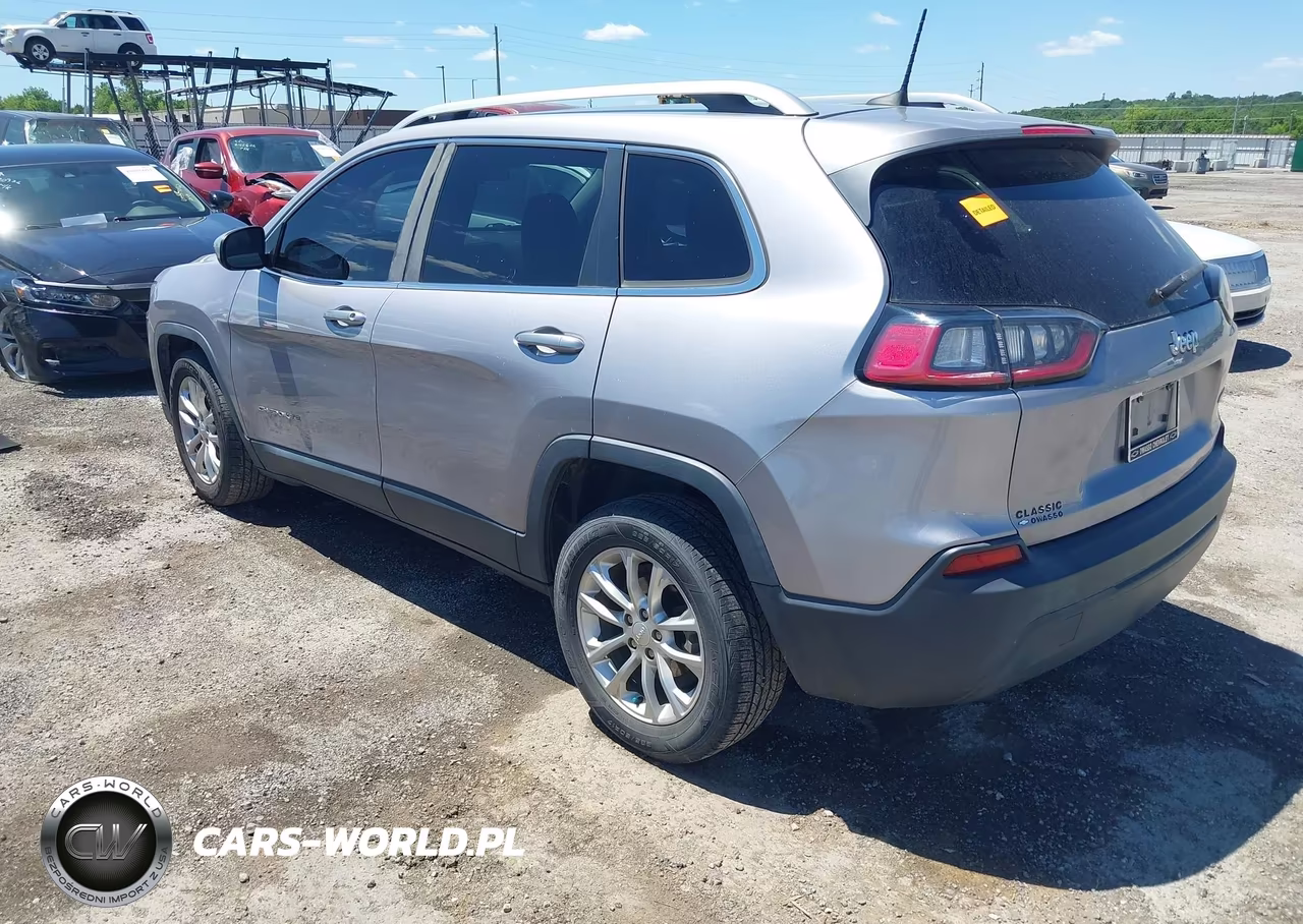 2019 Jeep Cherokee Latitude Fwd VIN:1C4PJLCBXKD114304 - 3