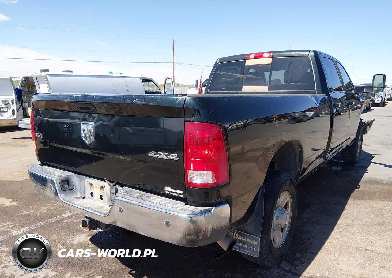 2015 Ram 2500 Slt VIN:3C6UR5JL3FG664298 - 4