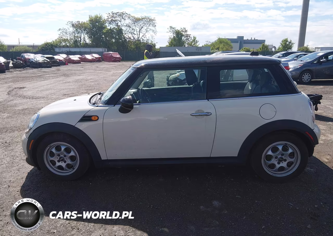 2012 Mini Cooper VIN:WMWSU3C5XCT260475 - 14