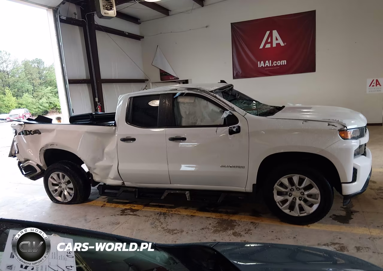 2021 Chevrolet Silverado 1500 4Wd Standard Bed Custom VIN:1GCRYBEK7MZ331083 - 13