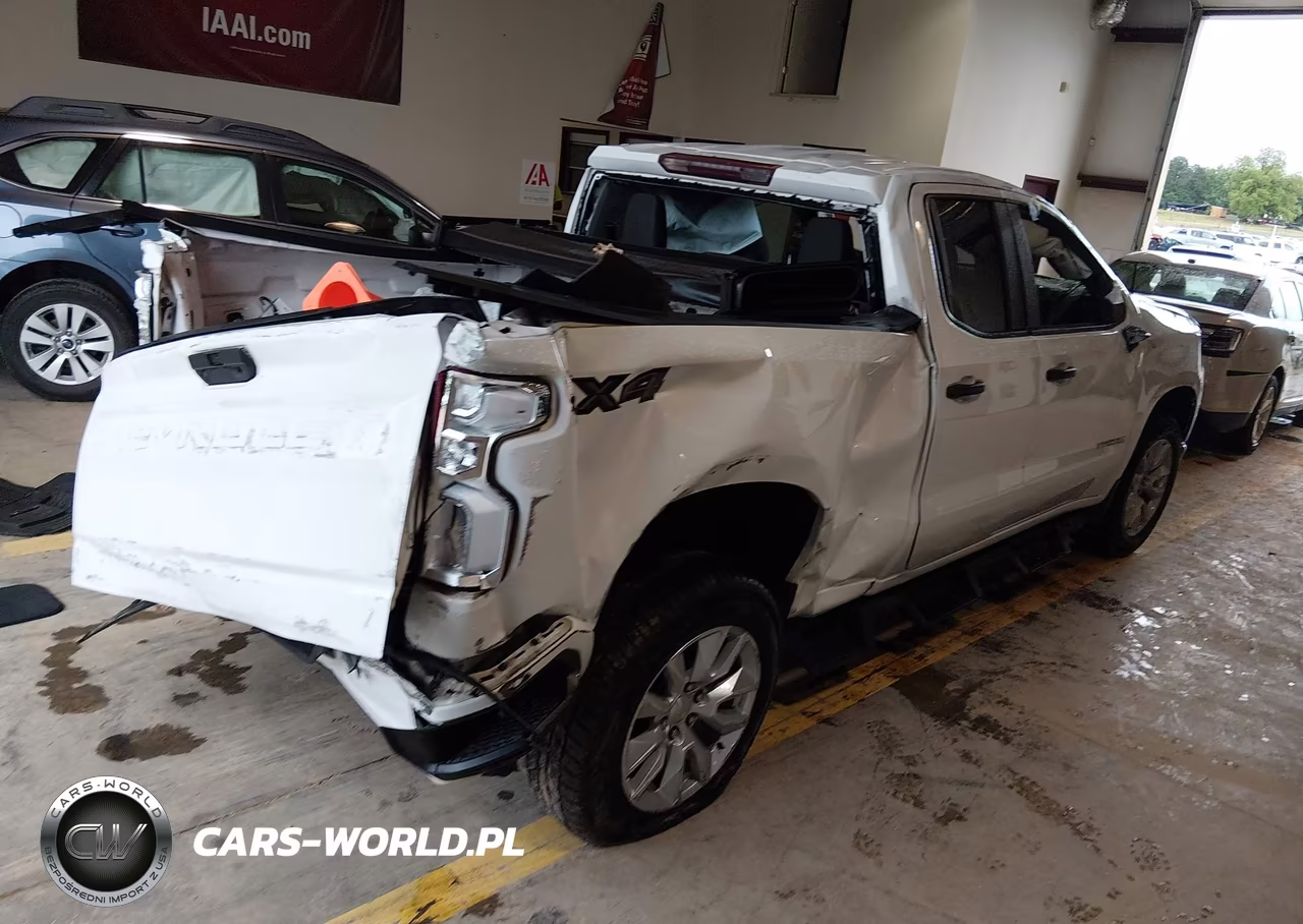2021 Chevrolet Silverado 1500 4Wd Standard Bed Custom VIN:1GCRYBEK7MZ331083 - 4