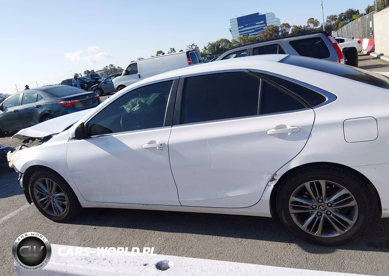 2015 Toyota Camry Se VIN:4T1BF1FK9FU033811 - 14