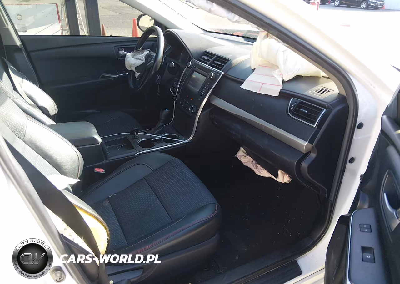 2015 Toyota Camry Se VIN:4T1BF1FK9FU033811 - 5