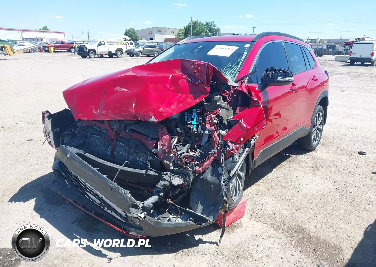 2022 Toyota Corolla Cross Xle VIN:7MUDAABG7NV028984 - 2