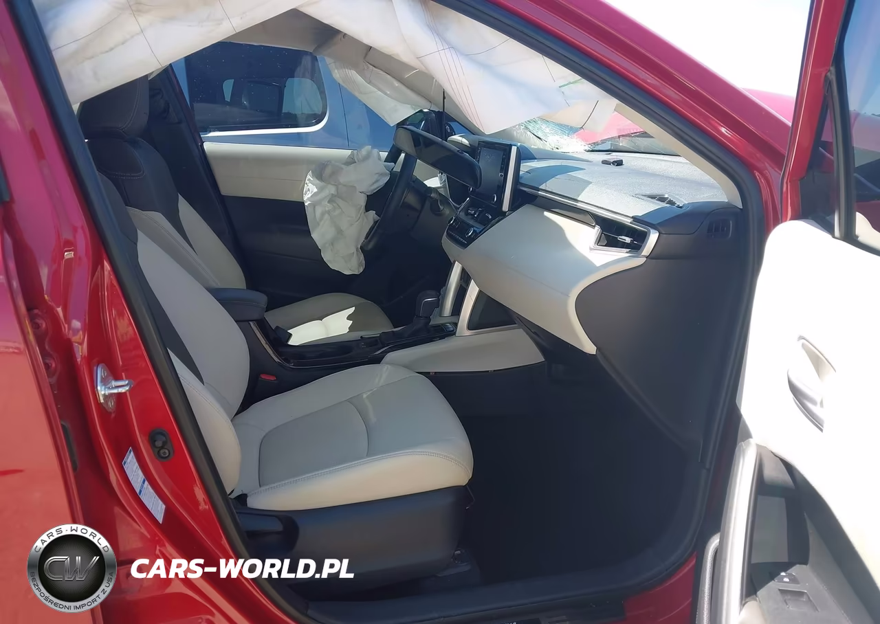 2022 Toyota Corolla Cross Xle VIN:7MUDAABG7NV028984 - 5